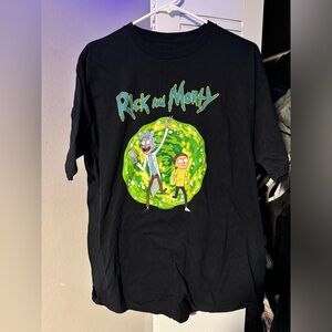 Rick and Morty shirt XL